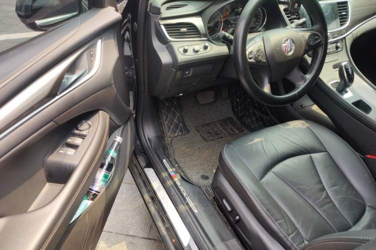 Used Buick LaCrosse 2022 552T Luxury Version Driver Seat