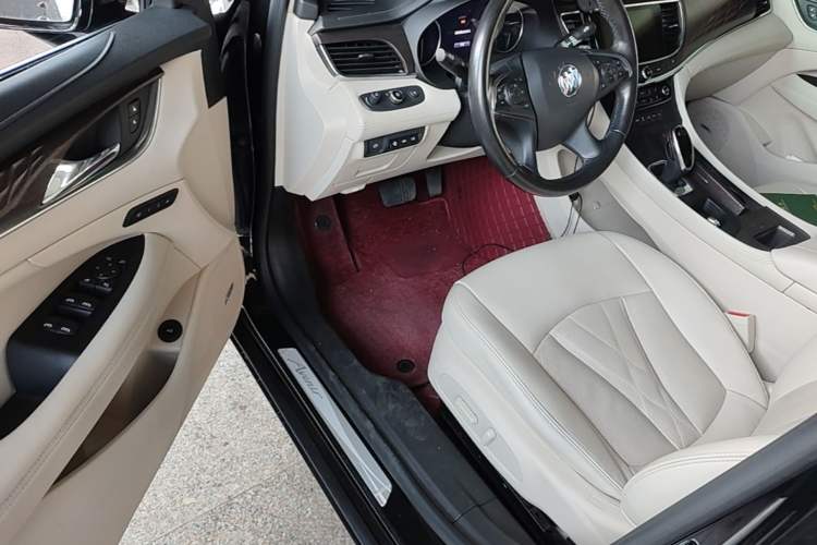Used Buick LaCrosse 2022 Avenir Avia First Edition Driver Seat