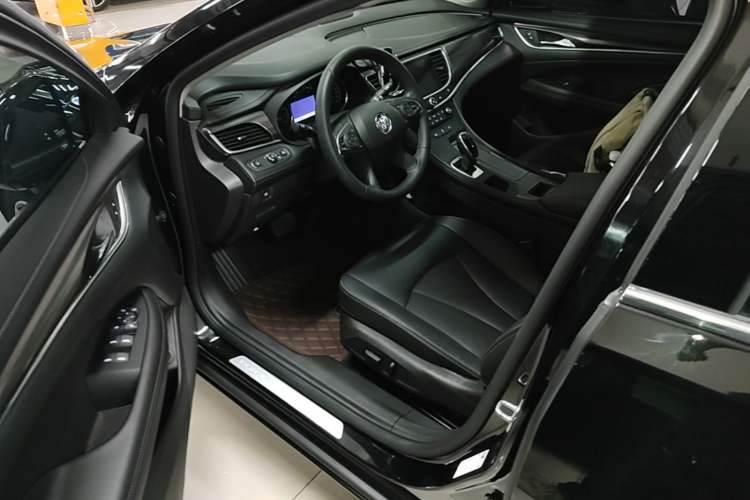 Used Buick LaCrosse 2022 652T Luxury Version Driver Seat