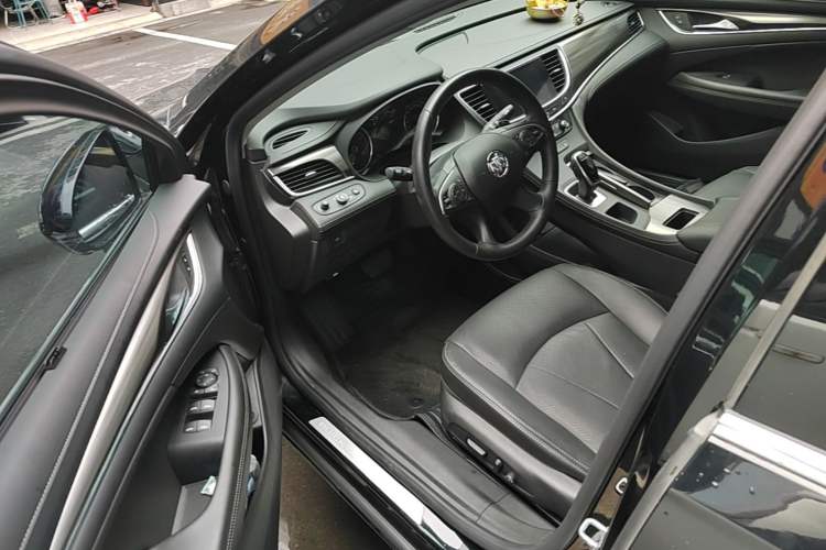 Used Buick LaCrosse 2022 652T Luxury Version Driver Seat