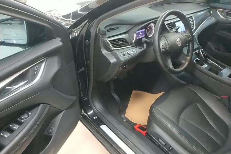 Used Buick LaCrosse 2022 552T Luxury Version Driver Seat