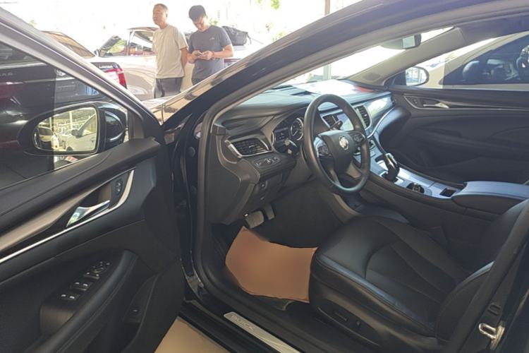 Used Buick LaCrosse 2022 552T Luxury Version Driver Seat