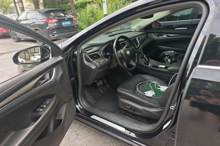 Used Buick LaCrosse 2022 552T Luxury Version Driver Seat