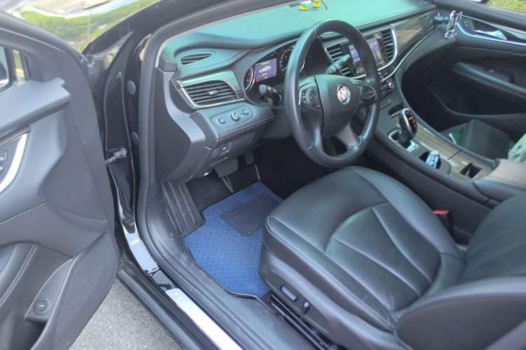 Used Buick LaCrosse 2022 552T Luxury Version Driver Seat