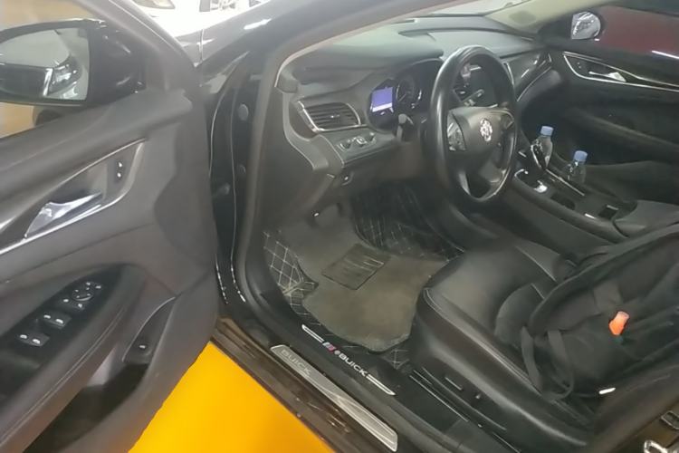 Used Buick LaCrosse 2022 552T Luxury Version Driver Seat