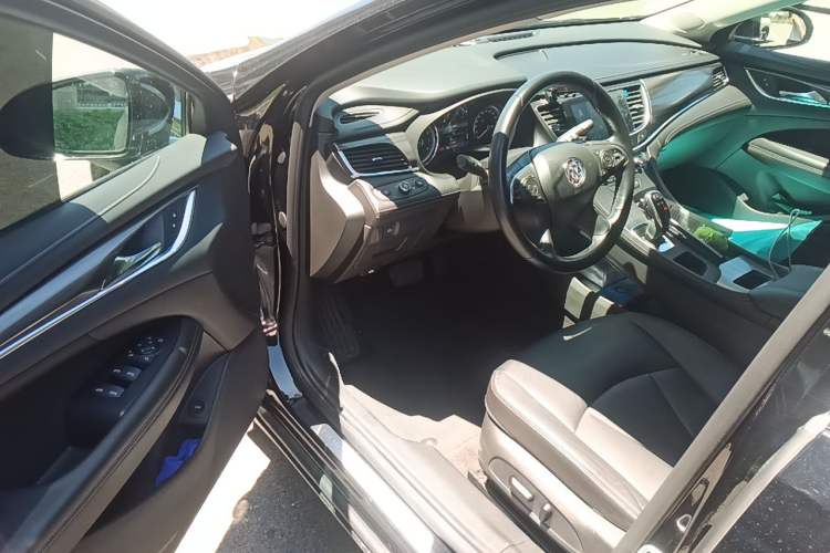 Used Buick LaCrosse 2022 552T Luxury Version Driver Seat