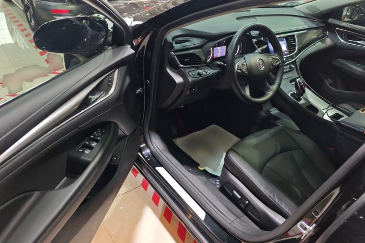 Used Buick LaCrosse 2022 552T Luxury Version Driver Seat