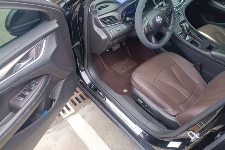 Used Buick LaCrosse 2022 652T Luxury Version Driver Seat