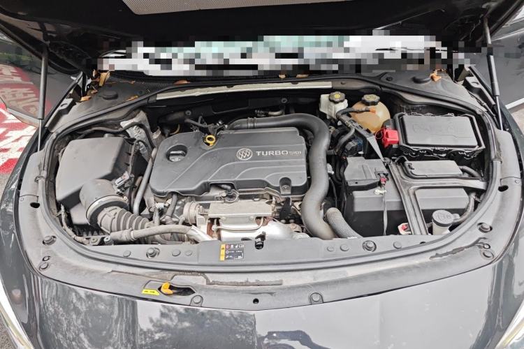Used Buick LaCrosse 2022 552T Luxury Version Engine Bay