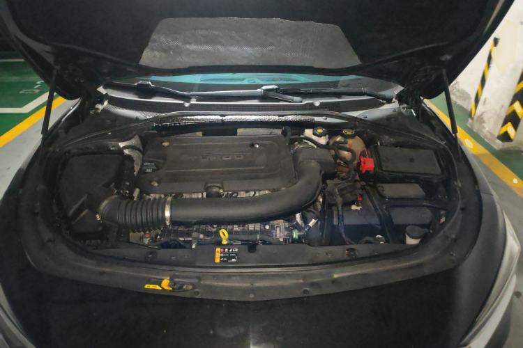 Used Buick LaCrosse 2022 652T Luxury Version Engine Bay
