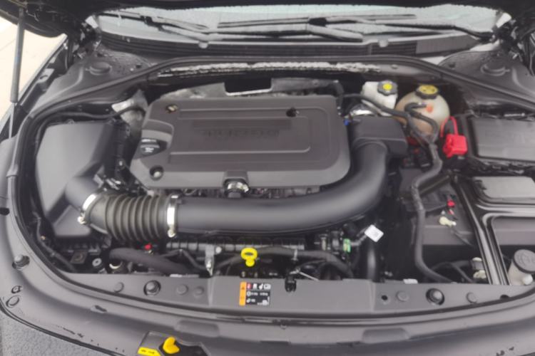 Used Buick LaCrosse 2022 652T Luxury Version Engine Bay