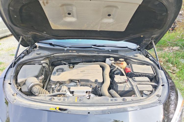Used Buick LaCrosse 2022 552T Luxury Version Engine Bay