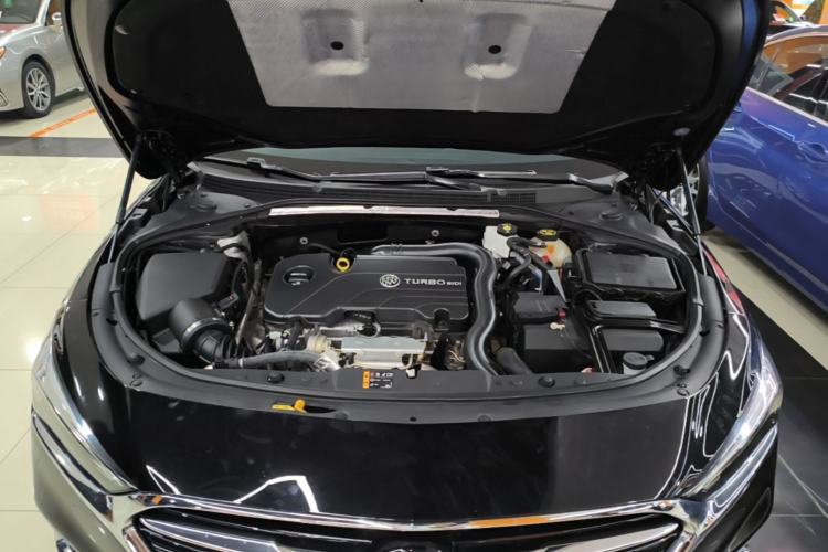 Used Buick LaCrosse 2022 552T Luxury Version Engine Bay
