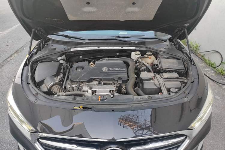 Used Buick LaCrosse 2022 552T Luxury Version Engine Bay