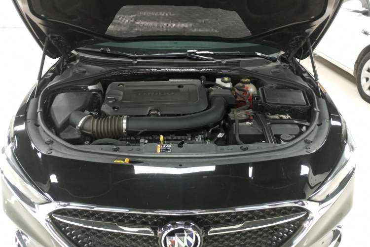 Used Buick LaCrosse 2022 652T Luxury Version Engine Bay