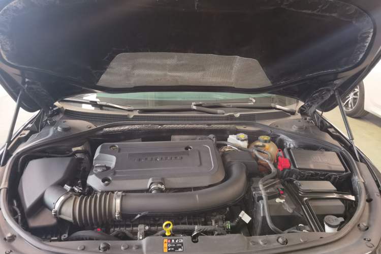 Used Buick LaCrosse 2022 652T Luxury Version Engine Bay