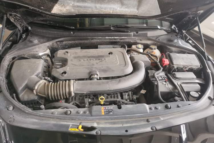 Used Buick LaCrosse 2022 652T Luxury Version Engine Bay