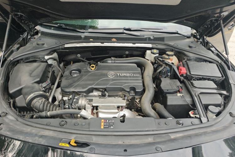 Used Buick LaCrosse 2022 552T Luxury Version Engine Bay