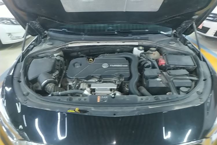 Used Buick LaCrosse 2022 552T Luxury Version Engine Bay