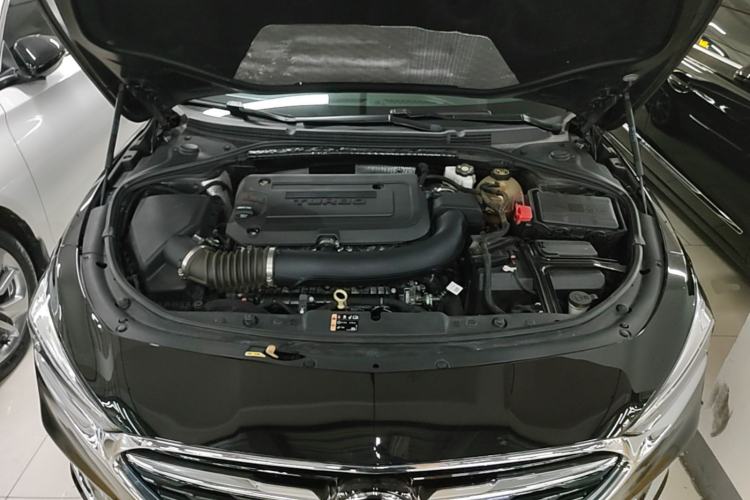 Used Buick LaCrosse 2022 652T Luxury Version Engine Bay
