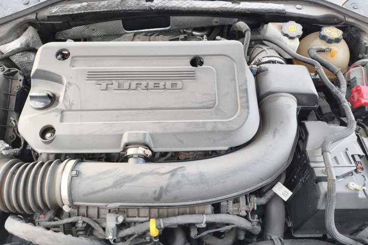 Used Buick LaCrosse 2022 652T Luxury Version Engine Bay