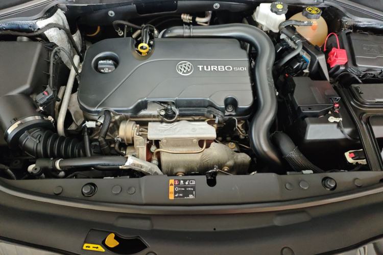 Used Buick LaCrosse 2022 552T Luxury Version Engine Bay