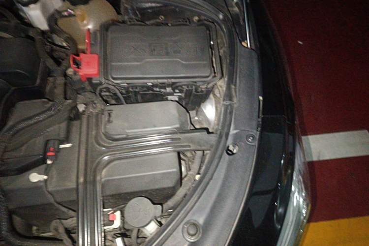 Used Buick LaCrosse 2022 652T Luxury Version Engine Bay Left