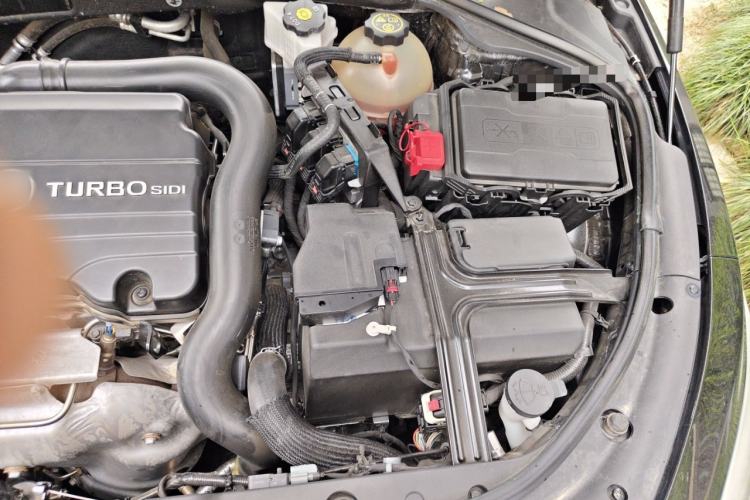 Used Buick LaCrosse 2022 552T Luxury Version Engine Bay Left