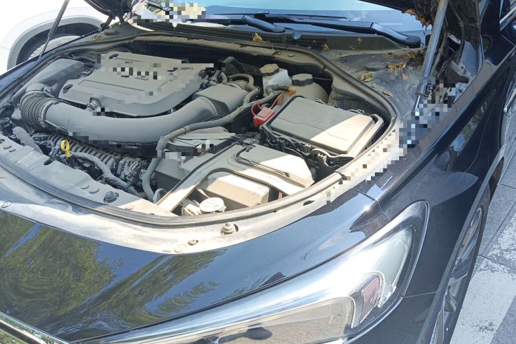 Used Buick LaCrosse 2022 652T Luxury Version Engine Bay Left