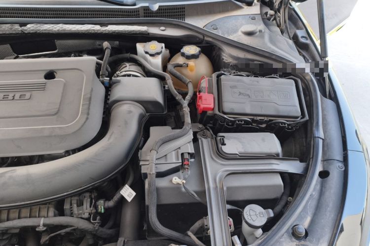 Used Buick LaCrosse 2022 652T Luxury Version Engine Bay Left