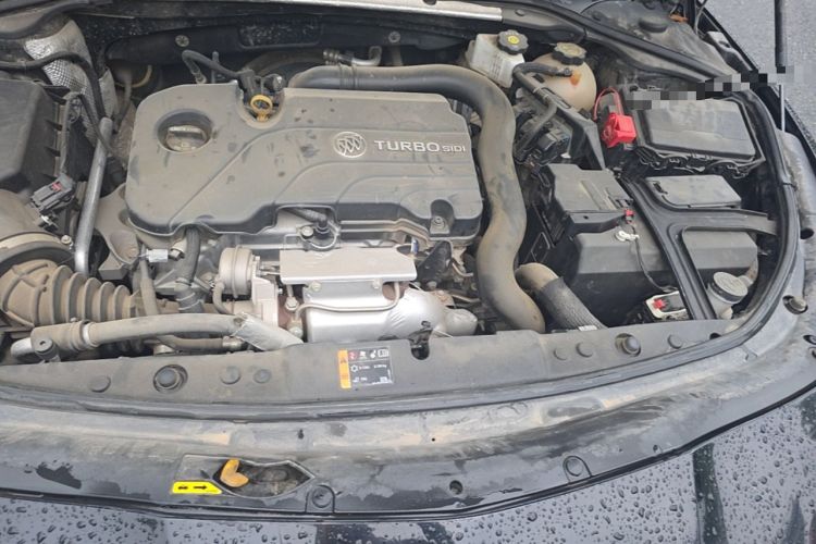 Used Buick LaCrosse 2022 552T Luxury Version Engine Bay Left