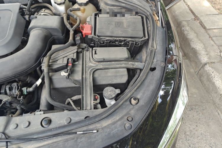 Used Buick LaCrosse 2022 652T Luxury Version Engine Bay Left