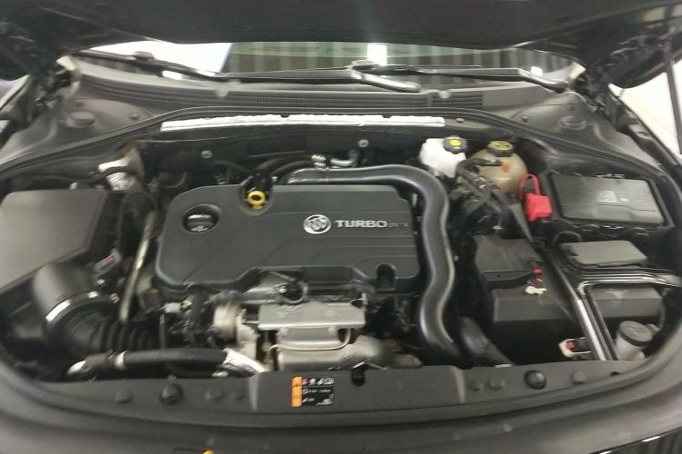 Used Buick LaCrosse 2022 552T Luxury Version Engine Bay