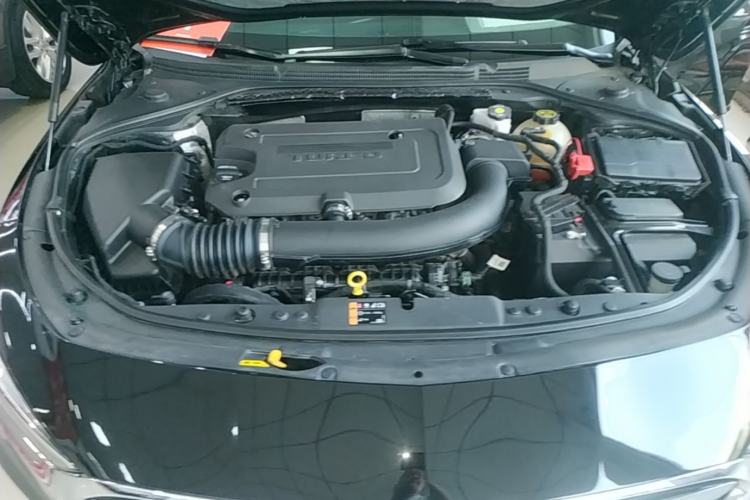 Used Buick LaCrosse 2022 652T Luxury Version Engine Bay