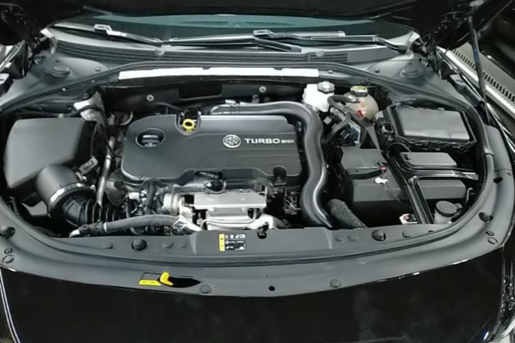 Used Buick LaCrosse 2022 552T Luxury Version Engine Bay