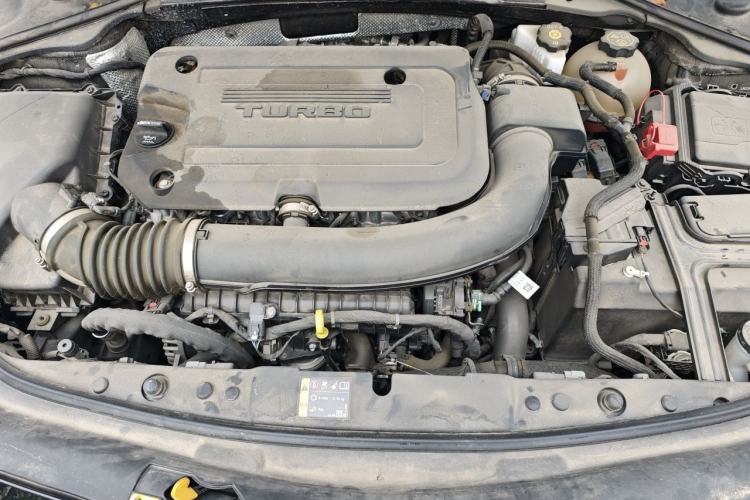 Used Buick LaCrosse 2022 652T Luxury Version Engine Bay