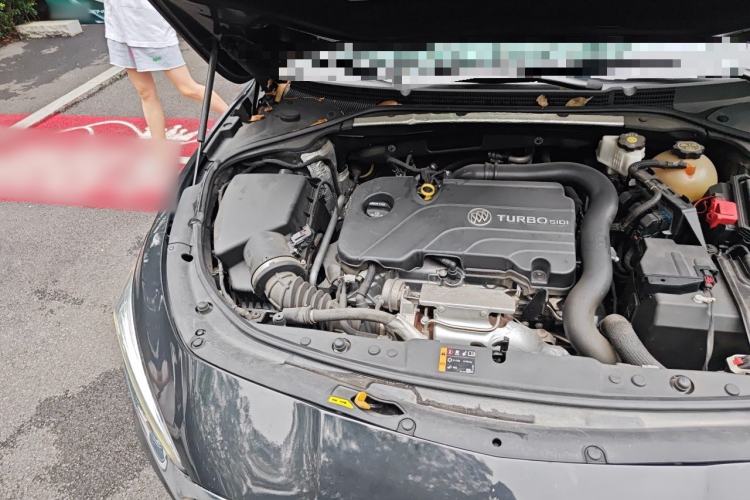 Used Buick LaCrosse 2022 552T Luxury Version Engine Bay Right