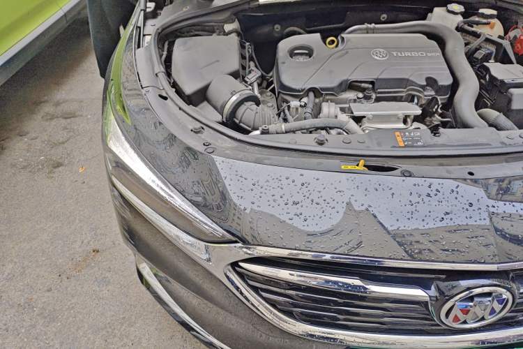 Used Buick LaCrosse 2022 552T Luxury Version Engine Bay Right