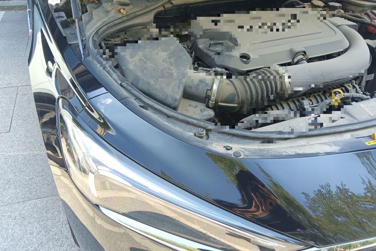 Used Buick LaCrosse 2022 652T Luxury Version Engine Bay Right