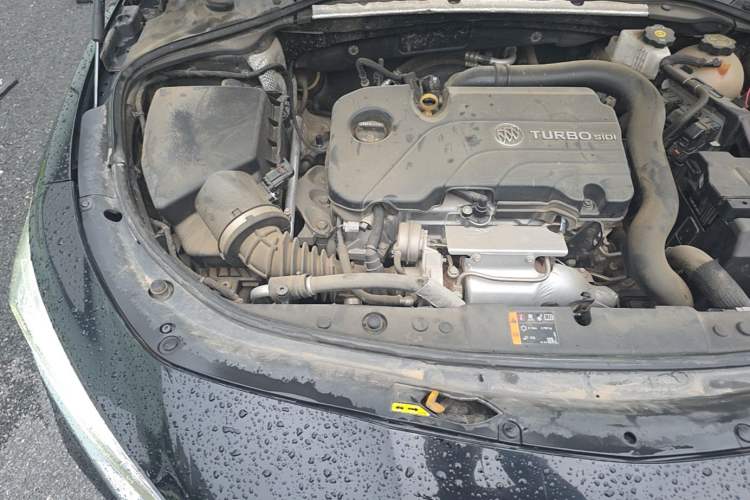 Used Buick LaCrosse 2022 552T Luxury Version Engine Bay Right
