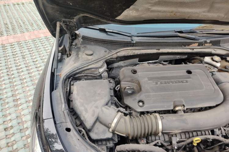 Used Buick LaCrosse 2022 652T Luxury Version Engine Bay Right