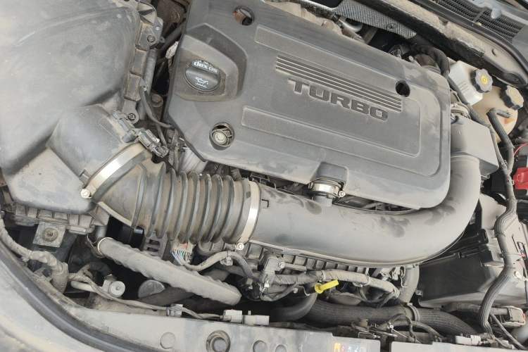 Used Buick LaCrosse 2022 652T Luxury Version Engine Bay Right