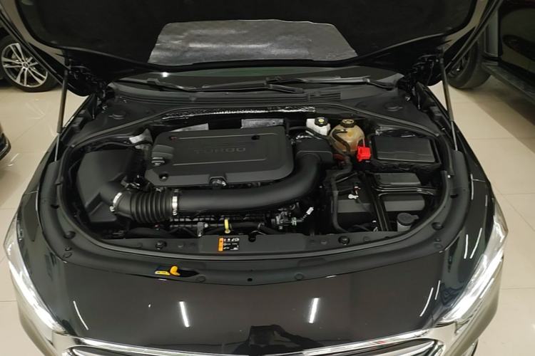 Used Buick LaCrosse 2022 652T Luxury Version Engine Bay