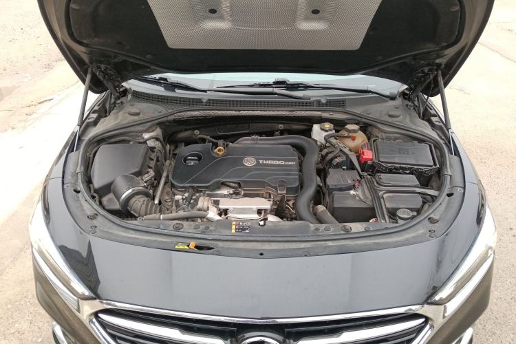 Used Buick LaCrosse 2022 552T Luxury Version Engine Bay