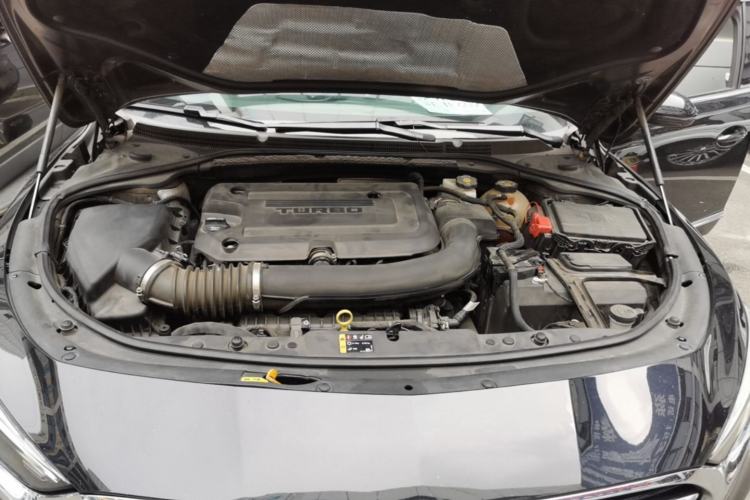 Used Buick LaCrosse 2022 652T Luxury Version Engine Bay