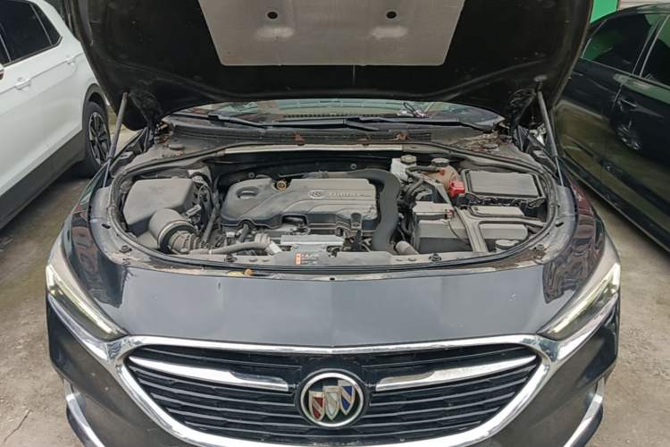 Used Buick LaCrosse 2022 552T Luxury Version Engine Bay