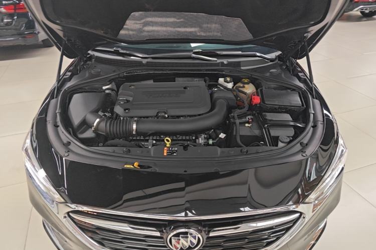 Used Buick LaCrosse 2022 652T Luxury Version Engine Bay