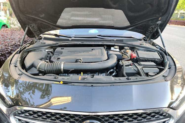 Used Buick LaCrosse 2022 652T Luxury Version Engine Bay