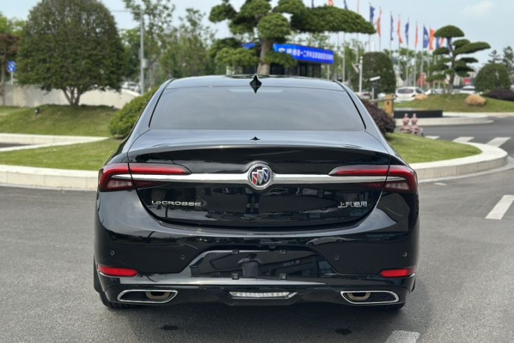 Used Buick LaCrosse 2022 Avenir Avia First Edition Exterior 2