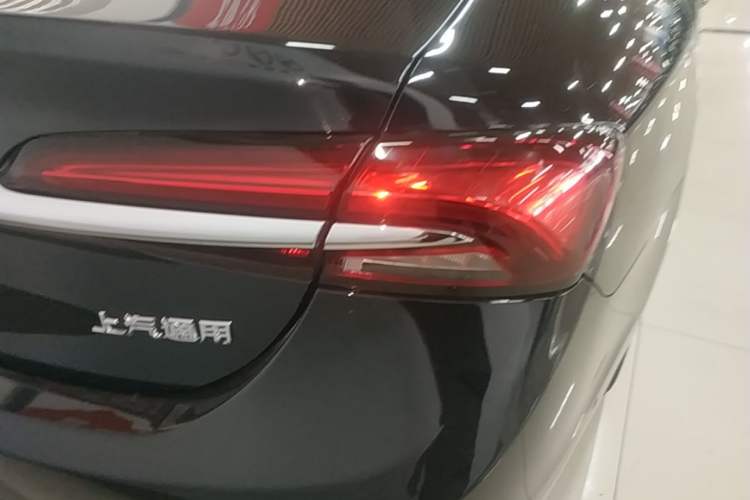 Used Buick LaCrosse 2022 Avenir Avia First Edition Exterior 3
